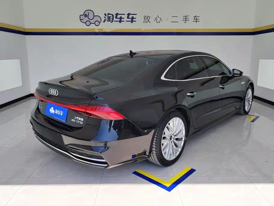 Audi A7L — миниатюра 3