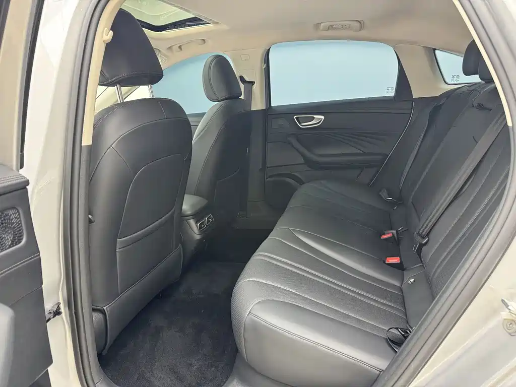 Roewe D7 — миниатюра 11
