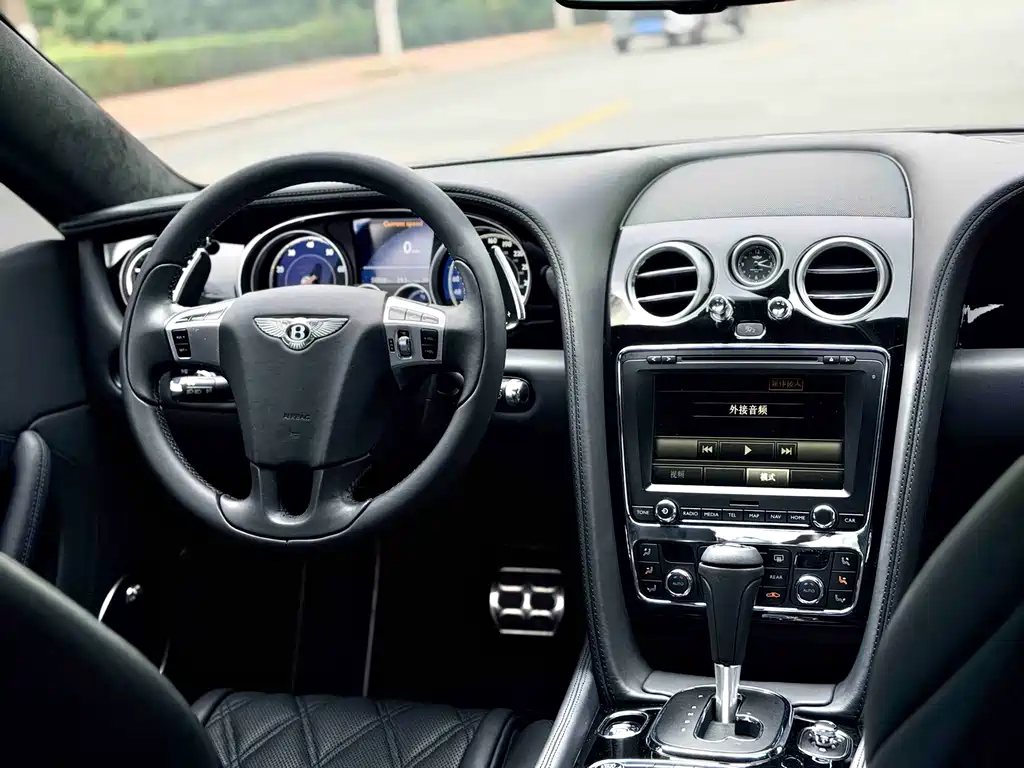 Bentley Continental — миниатюра 5