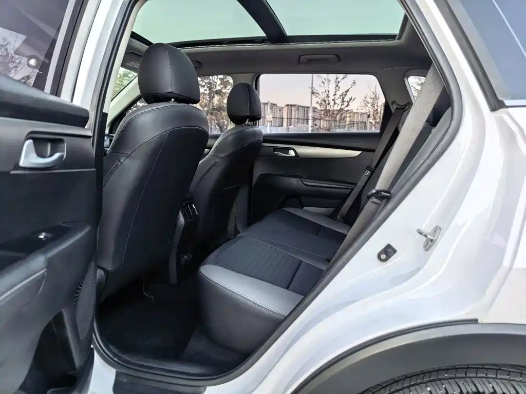 Kia Sportage — миниатюра 6