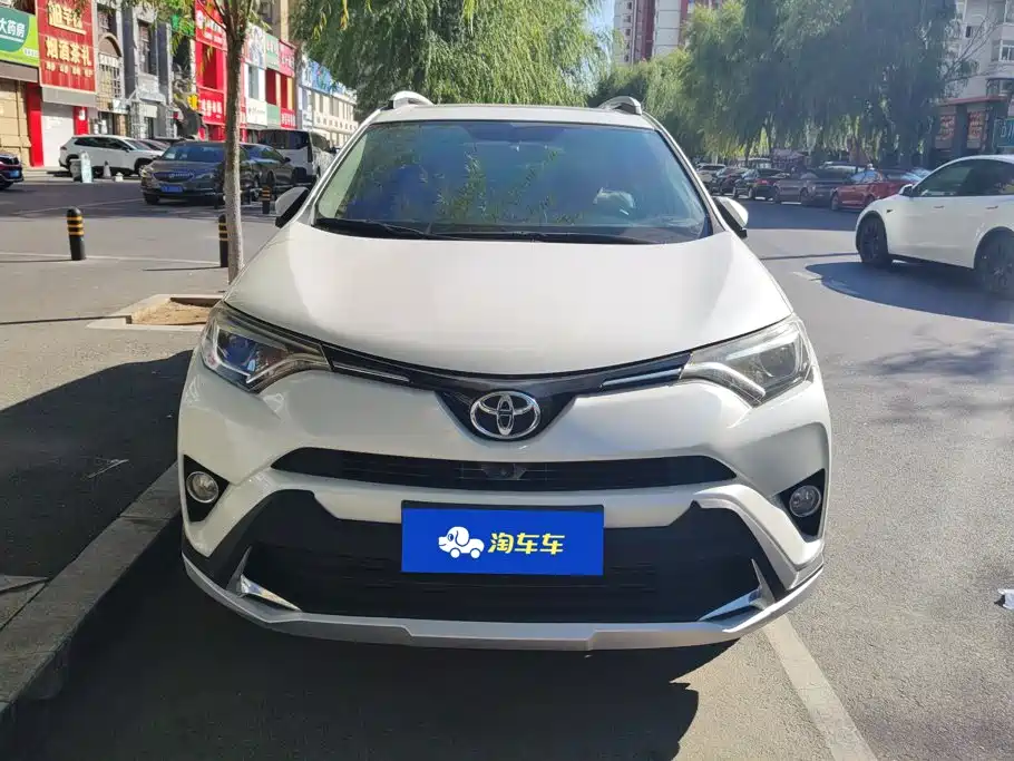 Toyota RAV4 — миниатюра 2