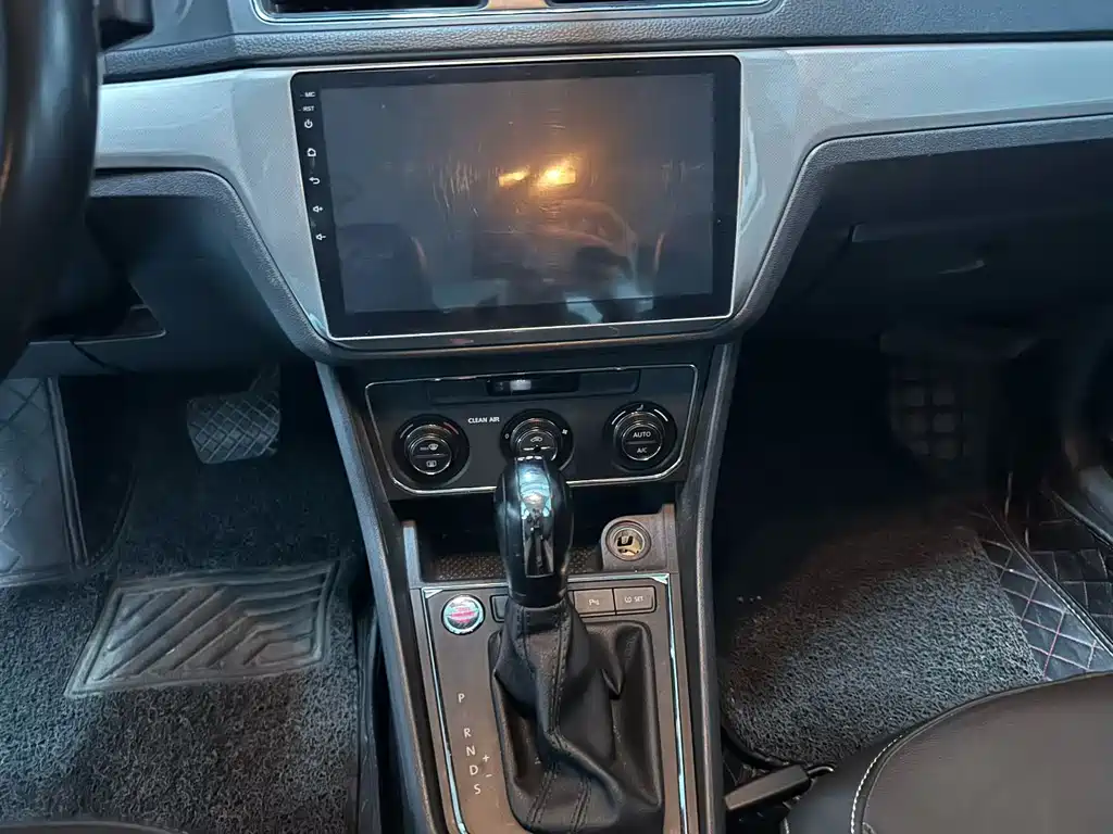 Volkswagen Gran Lavida — миниатюра 10