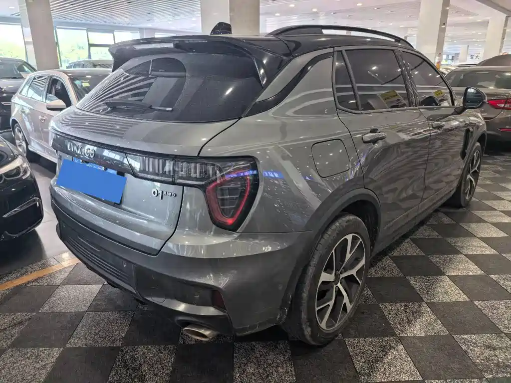 Lynk & Co 01 — миниатюра 3