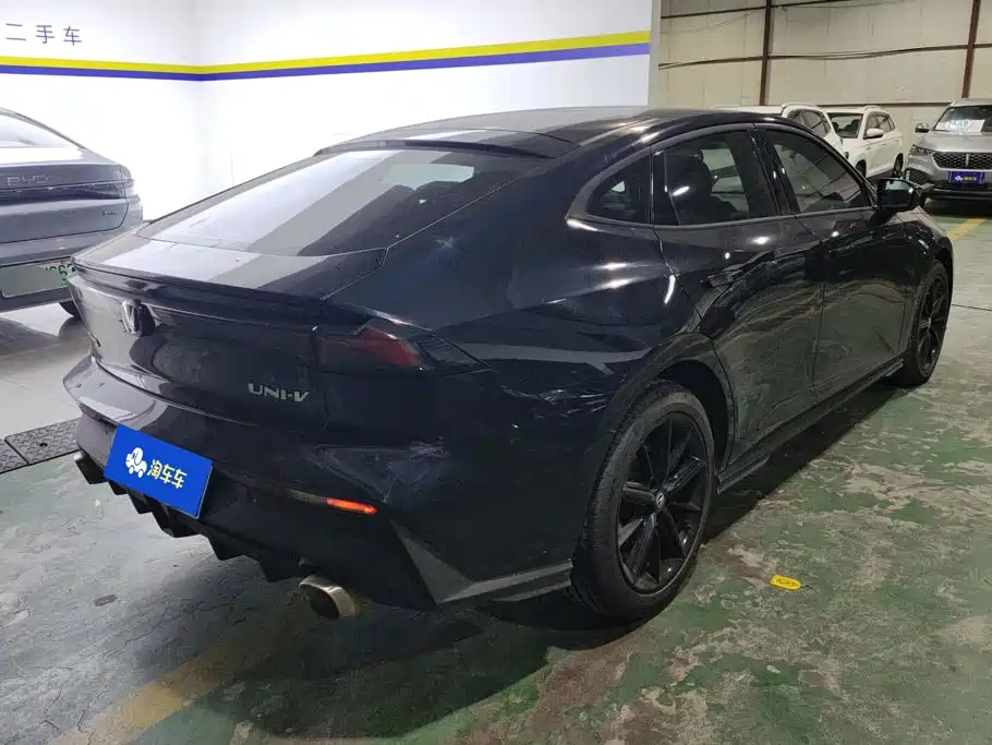 Changan UNI-V — миниатюра 3