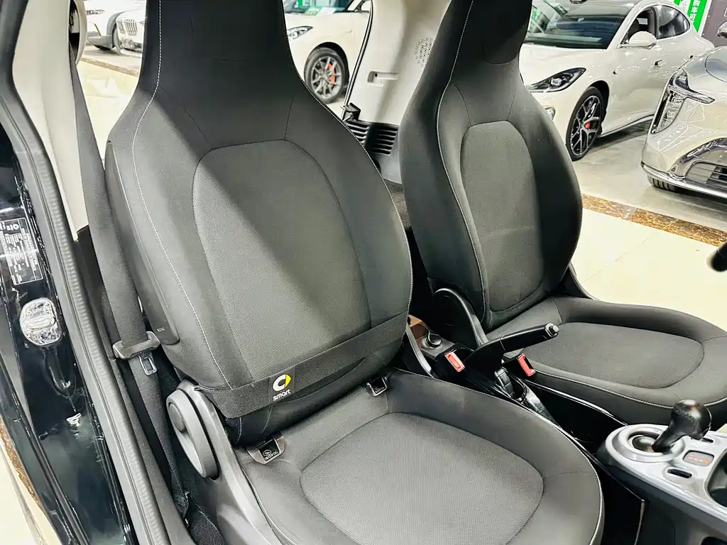 smart Smart Fortwo — миниатюра 33