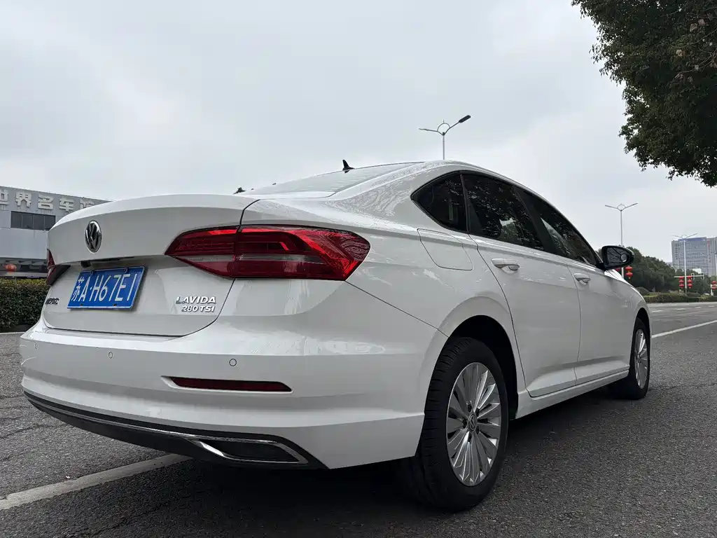 Volkswagen Lavida 2019 280TSI DSG Comfort VI