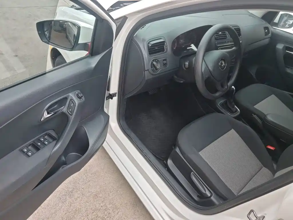 Volkswagen Polo — миниатюра 16