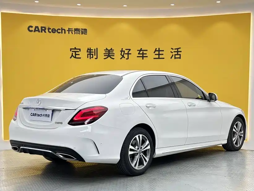 Mercedes-Benz C-Class — миниатюра 4