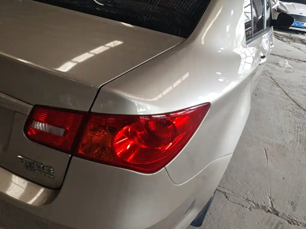 Roewe 350 — миниатюра 8