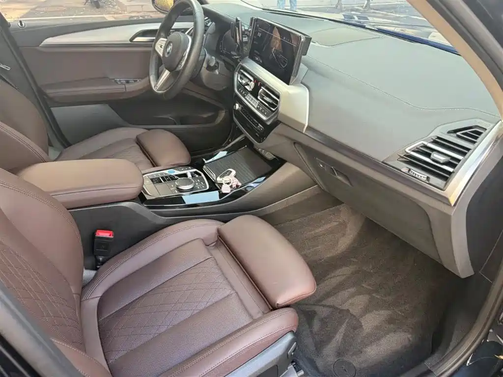 BMW iX3 — миниатюра 13