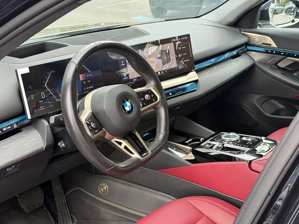 BMW 5 Series — миниатюра 4