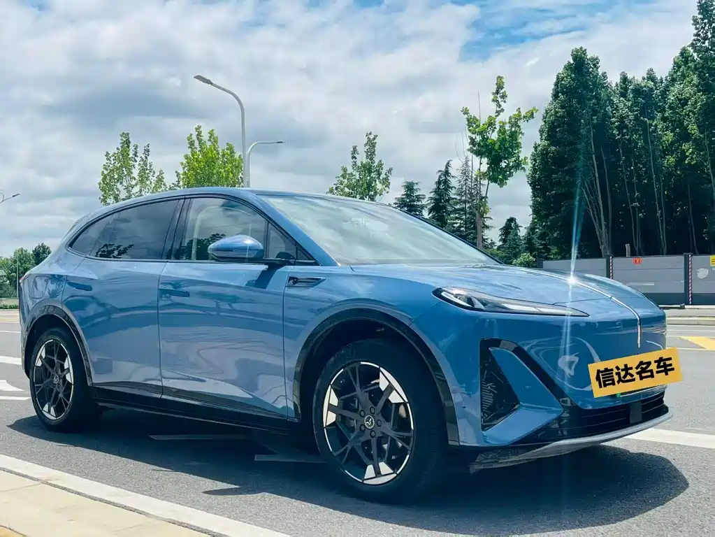 Hongqi Красный флаг Skyman 06 — миниатюра 3