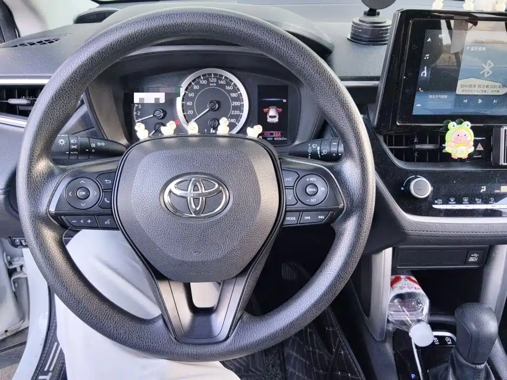 Toyota Corolla Cross — миниатюра 6