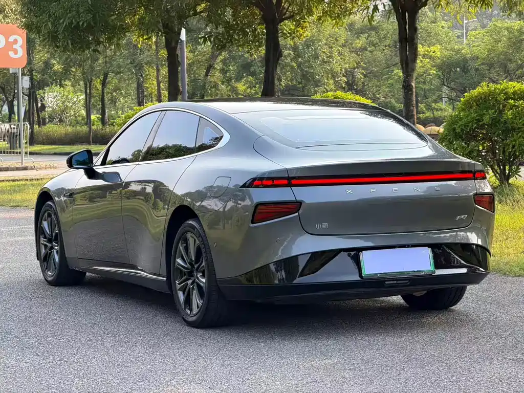XPeng P7 — миниатюра 5