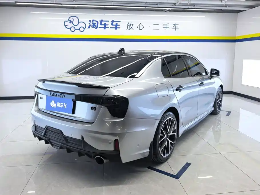 Lynk & Co 03 — миниатюра 3