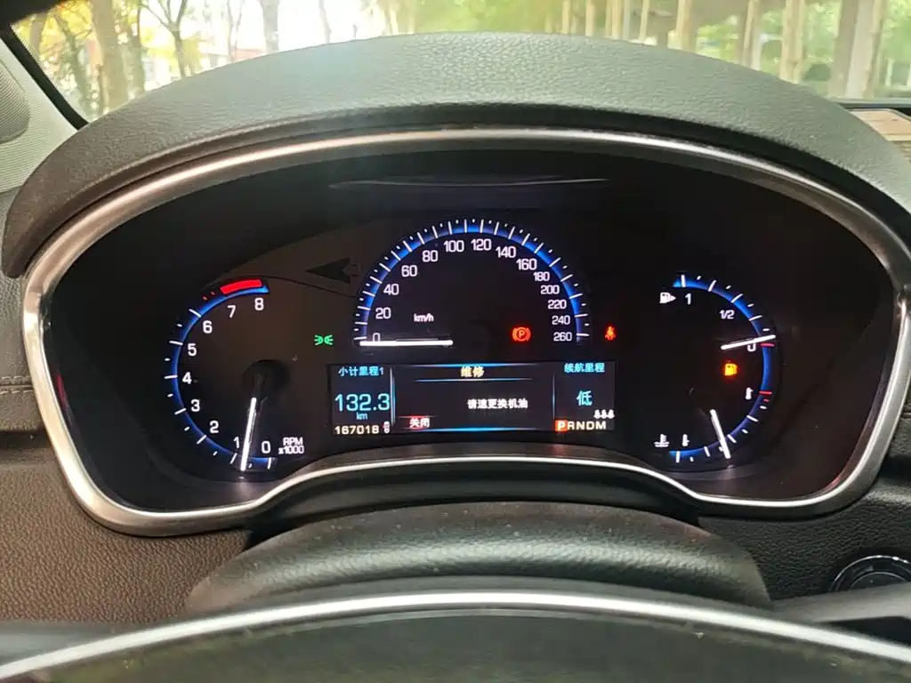 Cadillac SRX — миниатюра 12