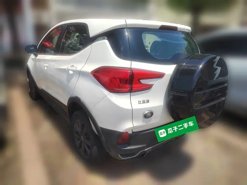 BYD Yuan EV — миниатюра 25