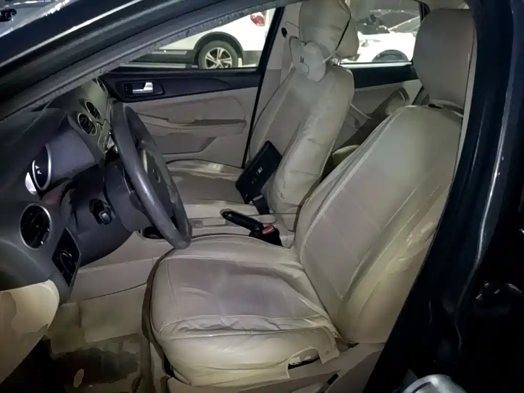 Ford Focus — миниатюра 15