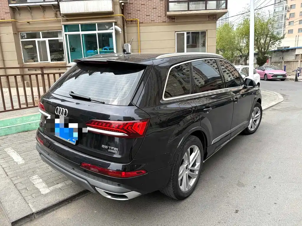 Audi Q7 2021 45 TFSI quattro S line Sport