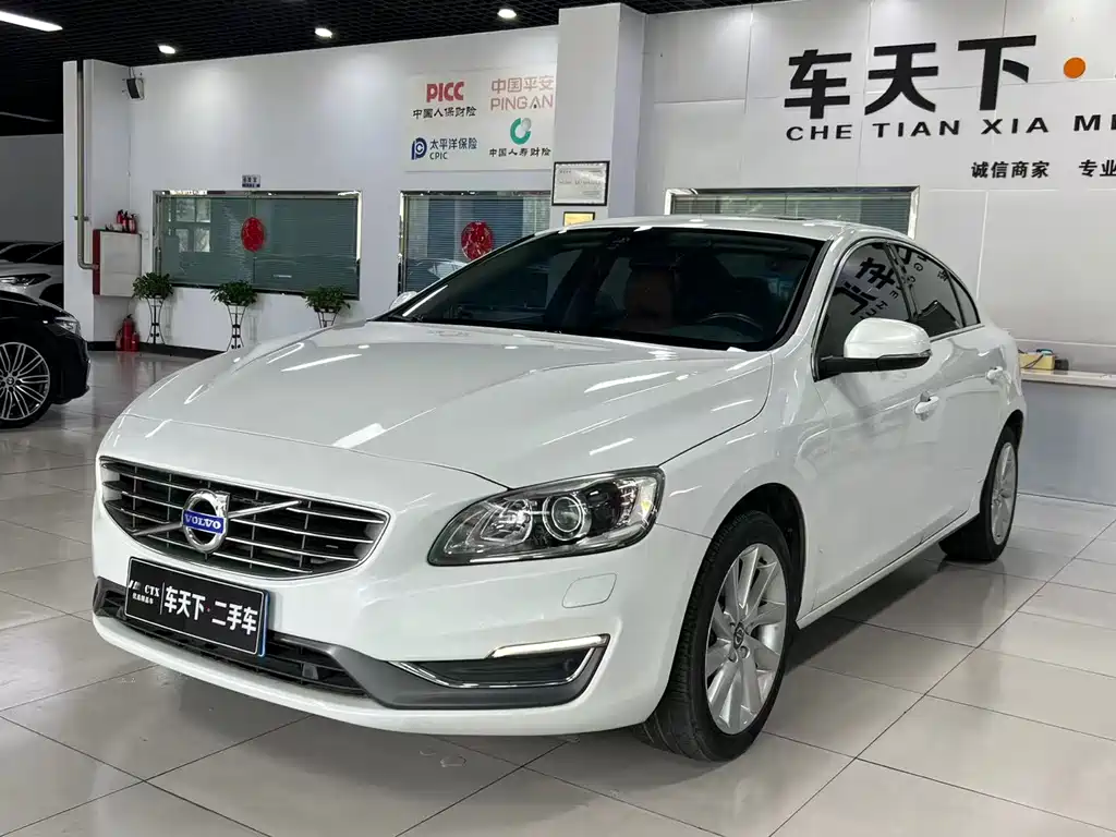 Volvo S60