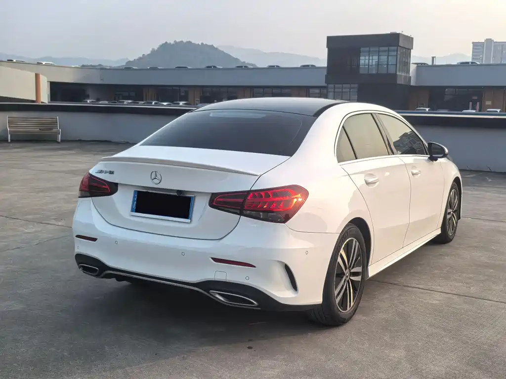MERCEDES-BENZ A CLASS