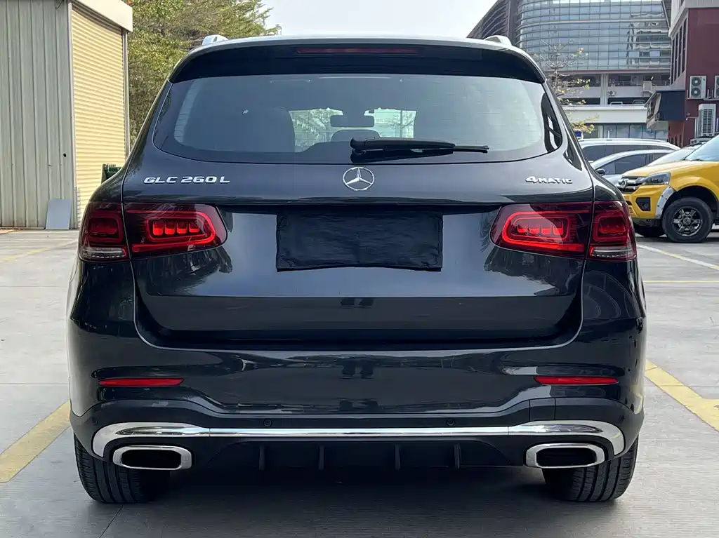 MERCEDES-BENZ GLC
