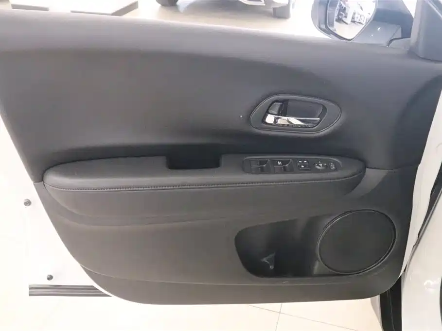 Honda Vezel 2020 1.5L CVT Elite