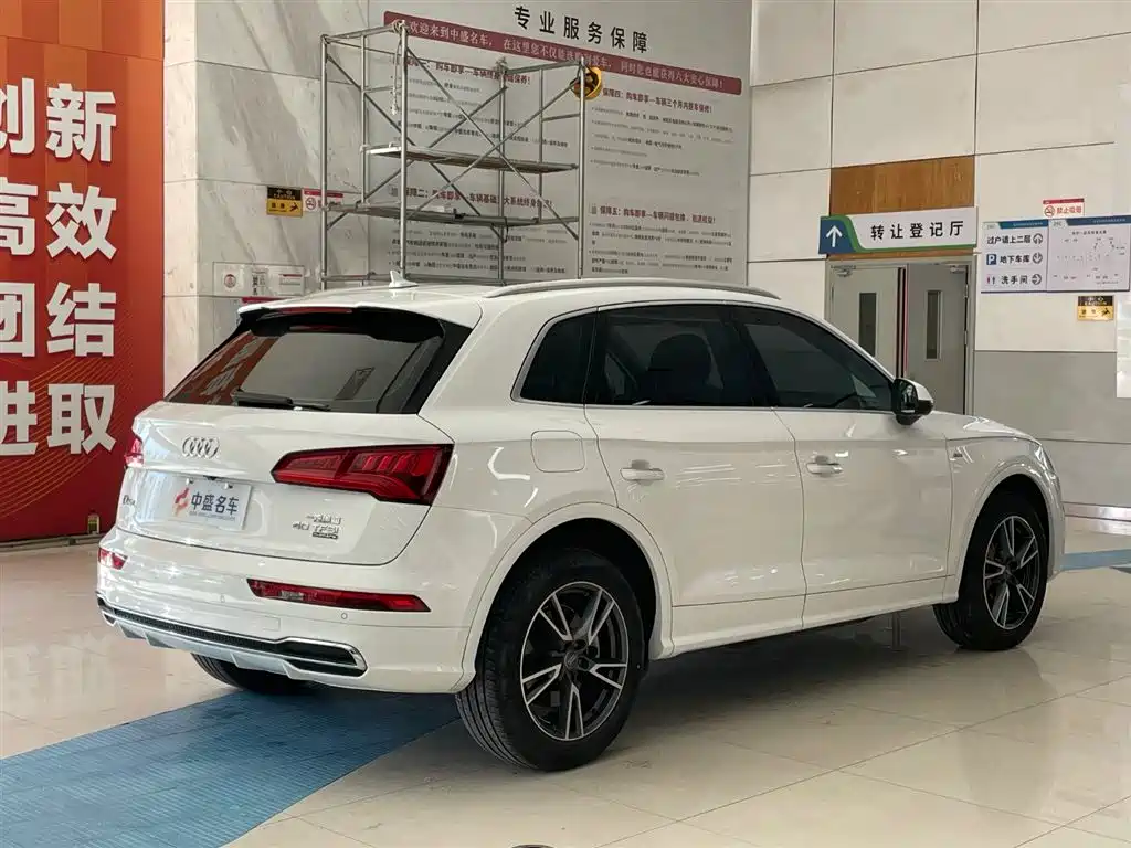AUDI Q5L