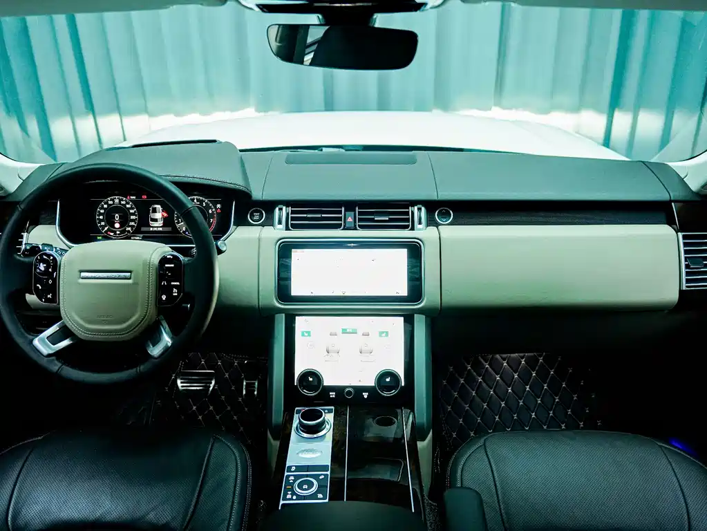 Land Rover Range Rover 2022 3.0 L6 400PS