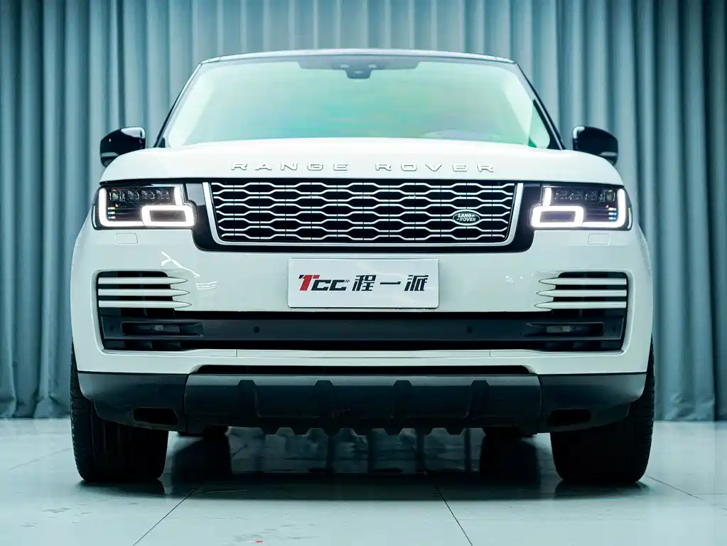 Land Rover Range Rover 2022 3.0 L6 400PS