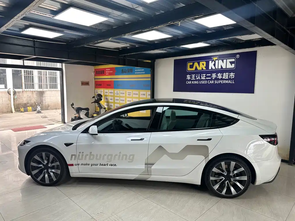 Tesla Model 3 — миниатюра 11