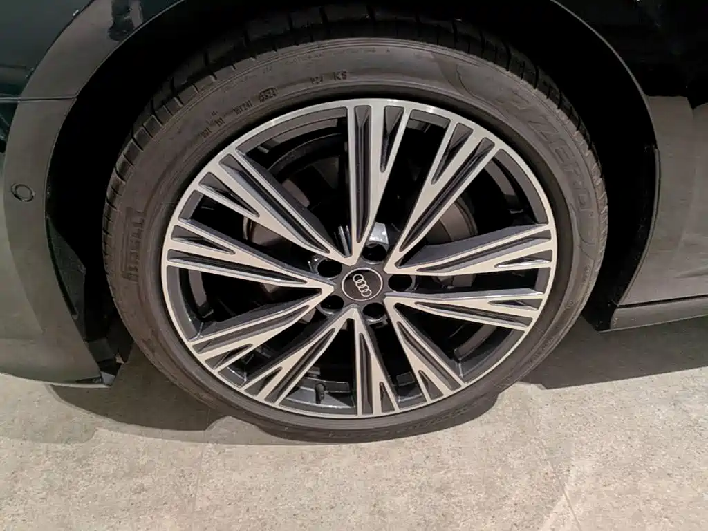 Audi A6L — миниатюра 23