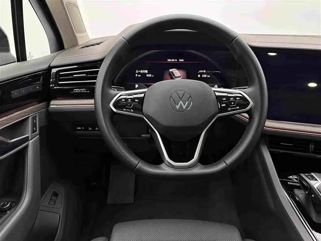 Volkswagen Touareg — миниатюра 9