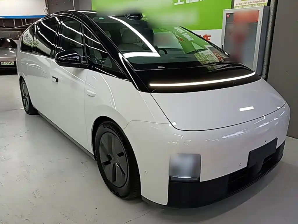 Li Auto Li MEGA — миниатюра 4