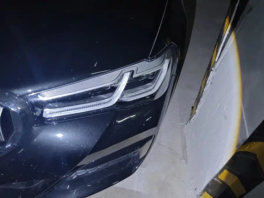 BMW 5 Series — миниатюра 5