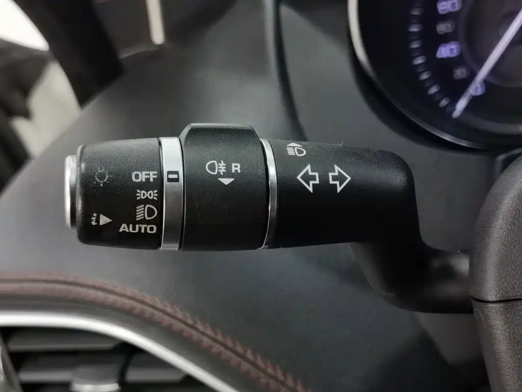Jaguar XE — миниатюра 21