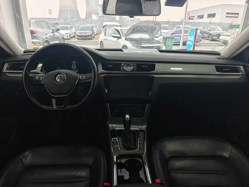 Volkswagen Passat — миниатюра 11