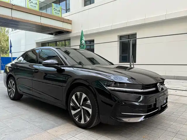VOLKSWAGEN MAGOTAN 2025