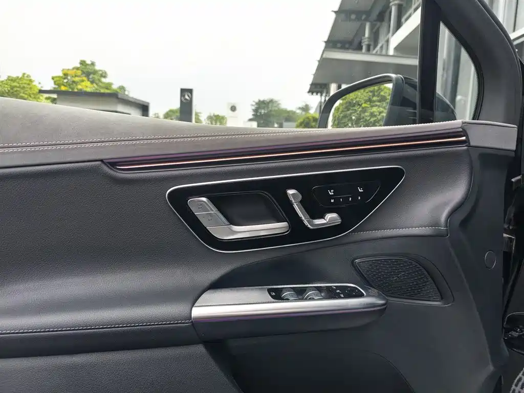 Mercedes-Benz EQE SUV 2024 500 4MATIC Luxury
