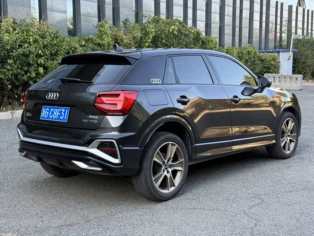 Audi Q2L — миниатюра 21