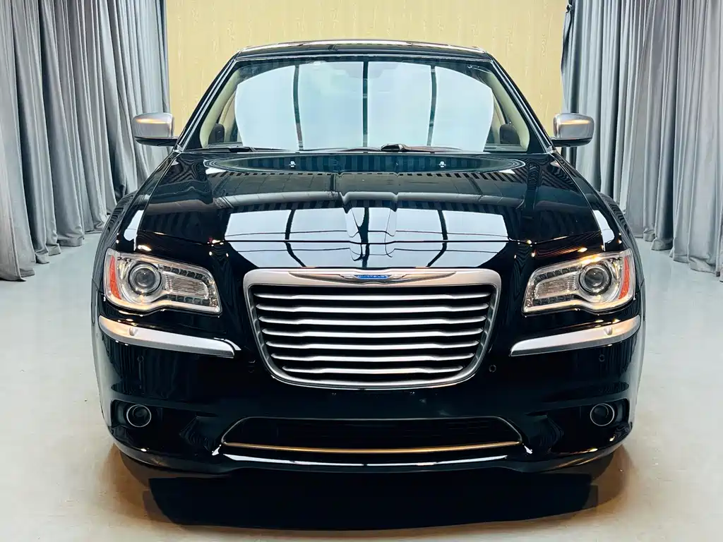 Chrysler 300C 2013 3.6L