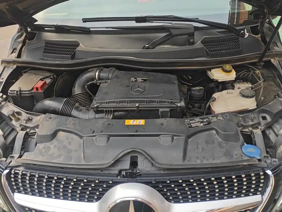 Mercedes-Benz V-Class — миниатюра 10
