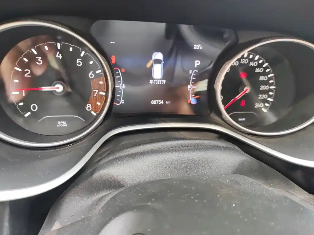 Jeep Compass — миниатюра 8