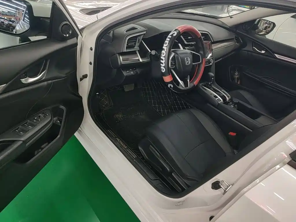 Honda Civic — миниатюра 18