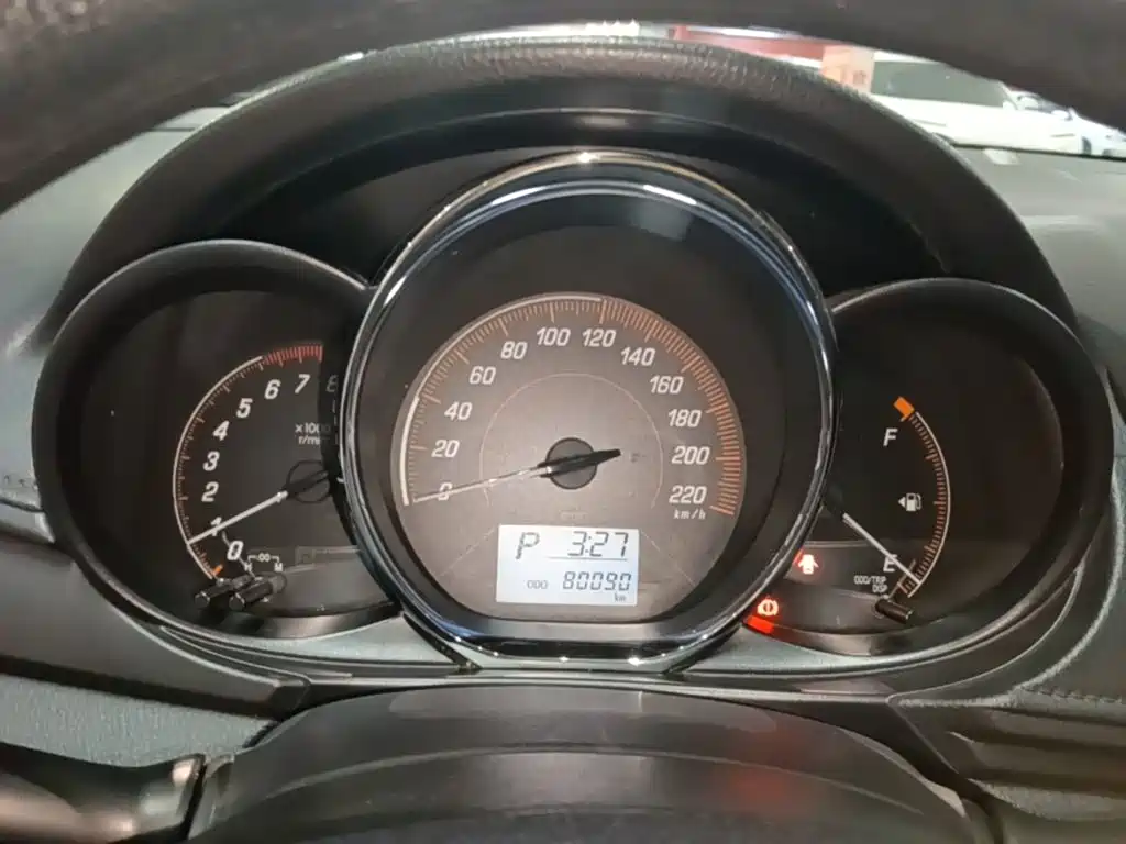 Toyota Yaris L — миниатюра 12