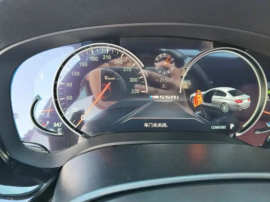 BMW 5 Series — миниатюра 14