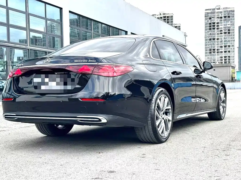 Mercedes-Benz E-Class E 2025 E 300 L Fashion