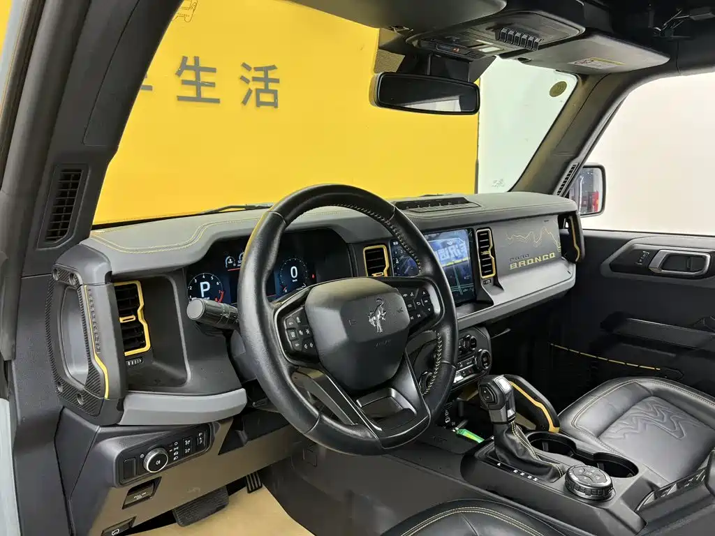 Ford Bronco — миниатюра 36