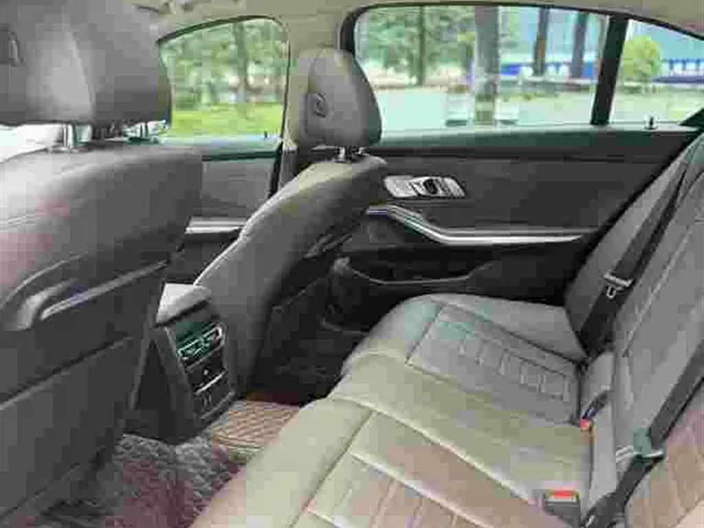 BMW 3 Series — миниатюра 6