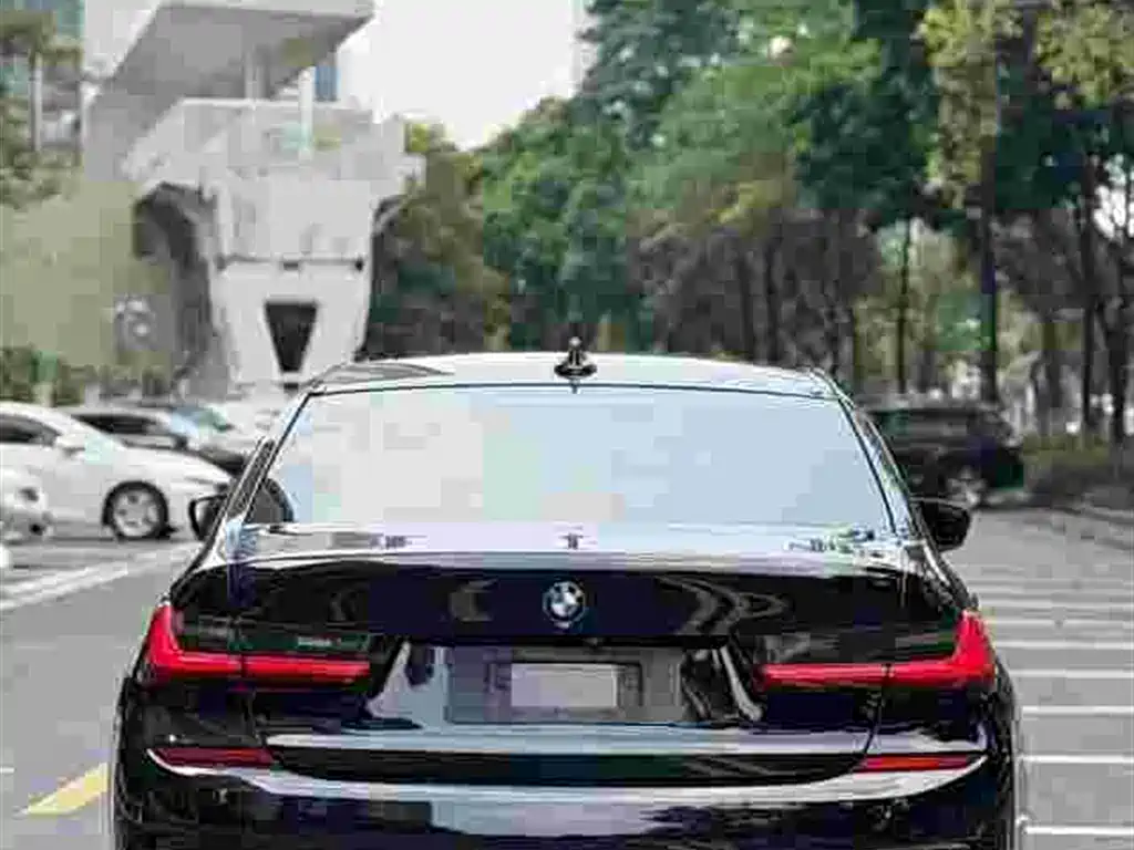 BMW 3 Series — миниатюра 3